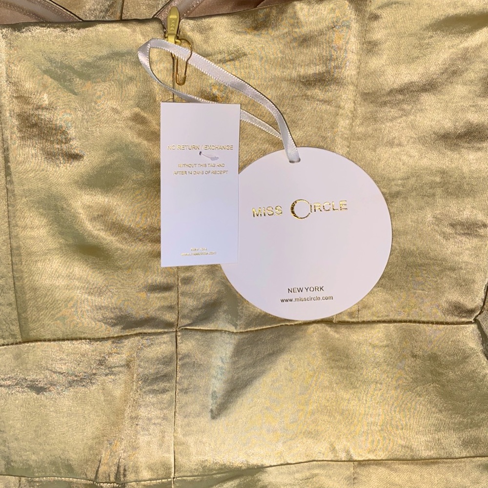 Miss Circle Gold Satin Jumpsuit - Picture 6 of 7